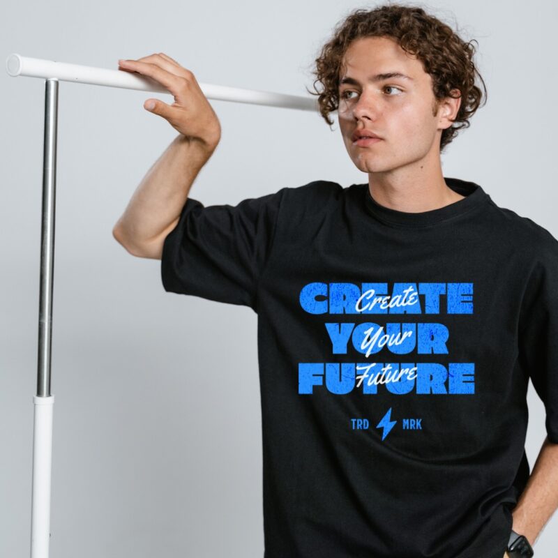Black T-shirt creat your future